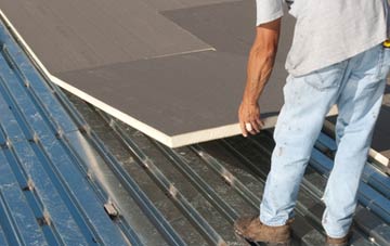 benefits of insulating Bach Y Gwreiddyn flat roofing